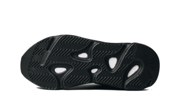 MNVN Triple Black - Image 4