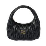 Wander-Nappa-Leder-Hobo Schwarz 18cm