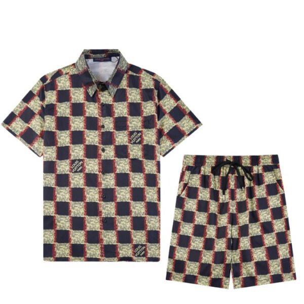 Set Louis Vuitton LV Checkered Print Shorts - Image 1