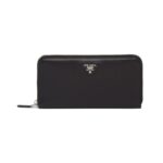 Gro?es Leder in Schwarz 10.3cm