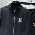 Set Louis Vuitton LV Black Tracksuit LV075 - Image 3