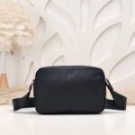 Re-Nylon and Saffiano Schwarz 21 cm - Image 3