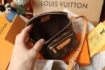 Mini Bumbag 17 cm - Image 6
