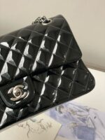 Classic Double Flap Jumbo Lackleder Schwarz 30 cm - Image 5