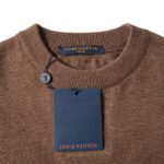 Sweatshirt Louis Vuitton LV083 - Image 4