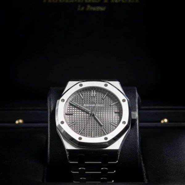 Audemars Piguet Royal Oak Offshore "Grey" 15400 ADP007 - Image 4