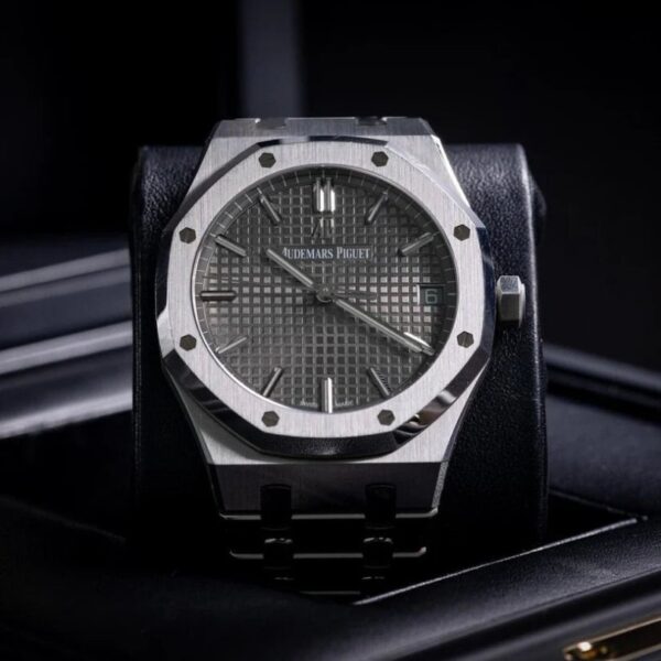 Audemars Piguet Royal Oak Offshore "Grey" 15400 ADP007 - Image 2