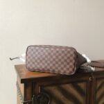 Neverfull MM Braun 31 cm - Image 5