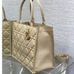 Book Tote Medium Beige 36.5 - Image 5