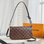 Damier Pochette Braun 23,5 cm - Image 2