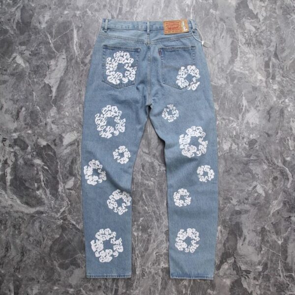Denim Tears x Levi's Cotton Wreath Jeans Ligh Wash - Image 3