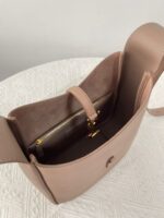 Le 5 a 7 Hobo Bag Staubig Grau 22 cm - Image 8