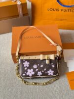 LV x TM Pochette Accessoires 20 cm - Image 3