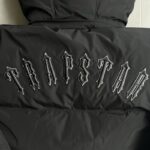 wamens-jacket-trapstar-irongate-hooded-puffer-black - Image 5