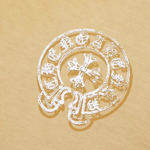 T-shirt Chrome Hearts Gold Horseshoe Logo CH034 - Image 4