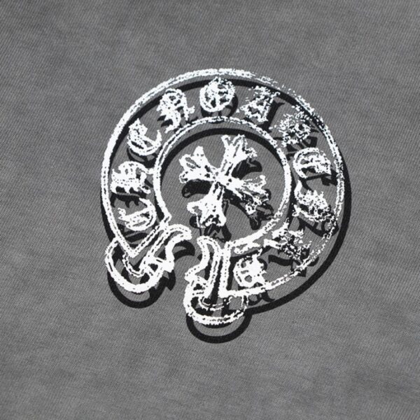 T-shirt Chrome Hearts Distressed Horseshoe Grey Logo CH033 - Image 5