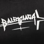 T-shirt Balenciaga Logo Graphic Black BL055 - Image 4