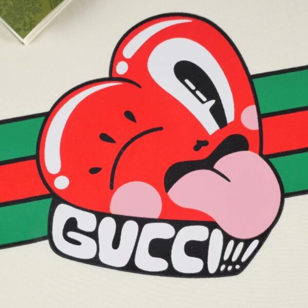 T-shirt Gucci Heart Logo White GC016 - Image 5