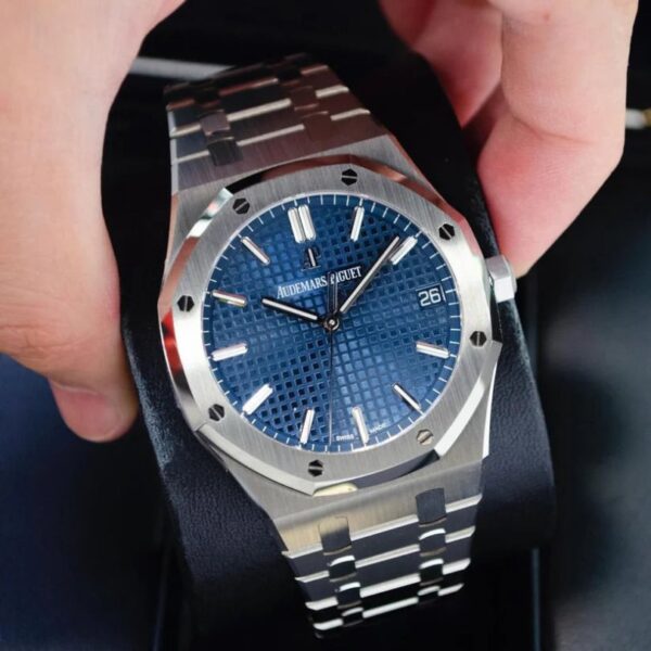 Audemars Piguet Royal Oak Offshore "Deep Blue" 15400 ADP008 - Image 3