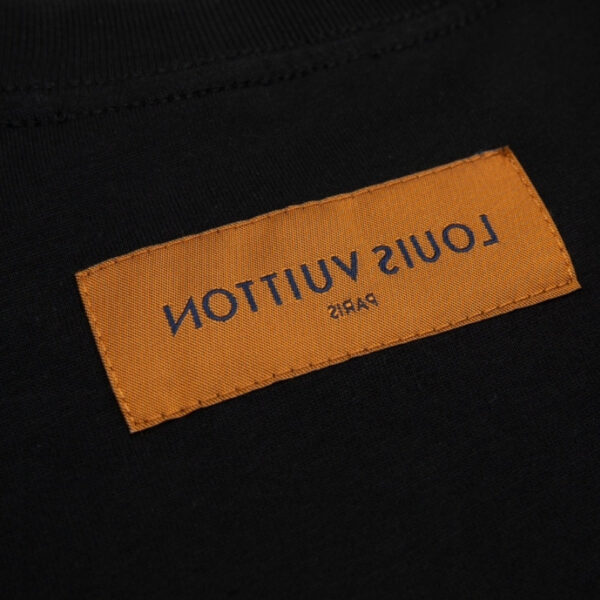 T-shirt Louis Vuitton Very Lovely Black LV017 - Image 5