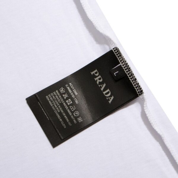 T-shirt Prada Milano White Graphic Logo PD032 - Image 10