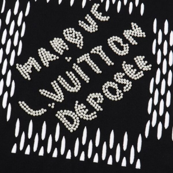 T-shirt Louis Vuitton Graphic Print Black LV023 - Image 4