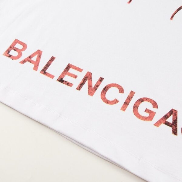 T-shirt Balenciaga BB Gothic Print White BL035 - Image 4