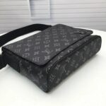 Louis Vuitton Bag Messenger District Monogram Eclipse - Image 6