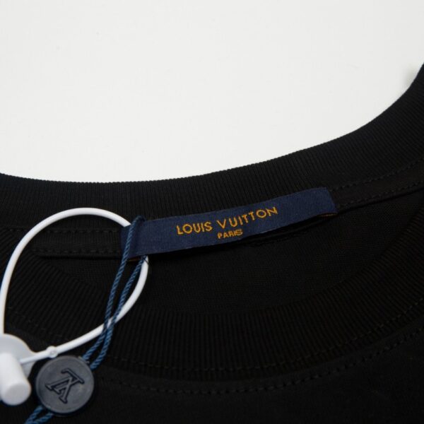 T-shirt Louis Vuitton Rope Logo Black LV026 - Image 8