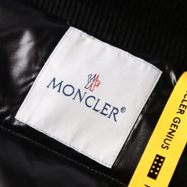 Jacket Puffer Moncler with Logo Trim Hood MCL019 - Image 18
