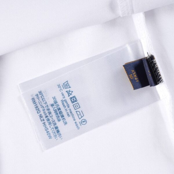 T-shirt Louis Vuitton Gradient Logo White Red Blue - Image 4