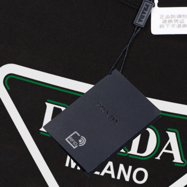 Sweatshirt Prada Milano Triangle Logo Black PD028 - Image 9