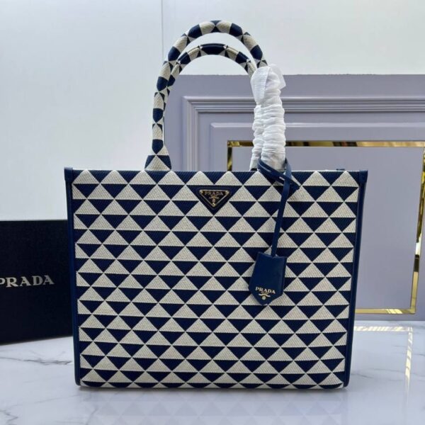 Symbole Embroidered Tote Blau 39 cm – Bild 2