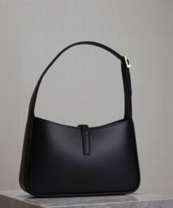 Alternative view of Le 5 a 7 Hobo bag Schwarz 24,5 cm
