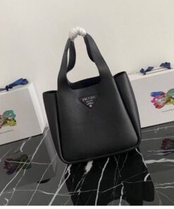 Alternative view of Tote Bag aus Leder Schwarz 25 cm