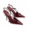 Pumps mit Schnalle Burgund
