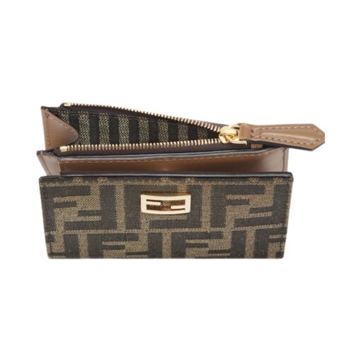 Brieftasche aus Jacquard mit FF-Muster in brauner Farbe 9.5cm – Bild 3