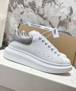 Alternative view of Oversize Grau