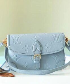 Alternative view of Diane Handtasche Hellblau 24 cm