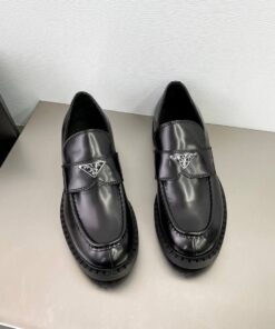 Alternative view of Slipper Aus Mattem Leder Schwarz