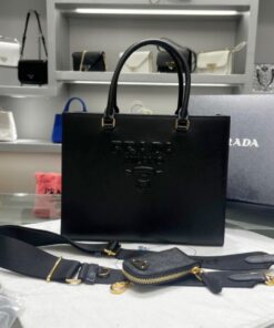 Alternative view of Saffiano Schwarz 28 cm